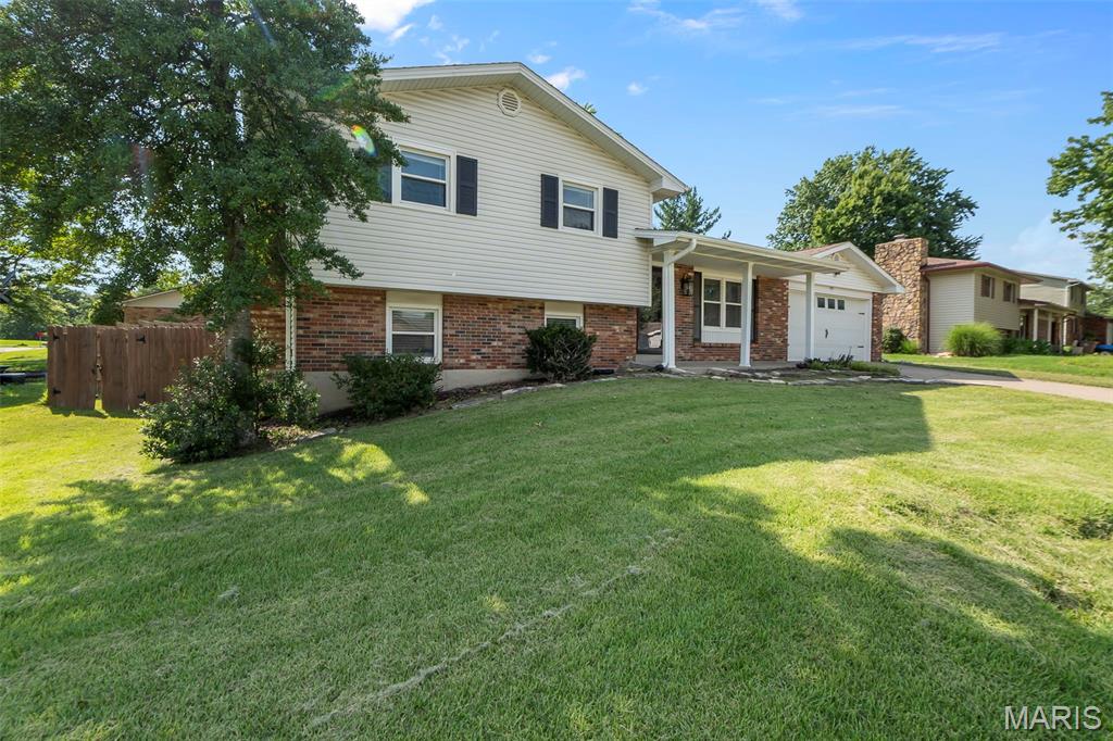 1573 Parksite Drive Property Photo 2