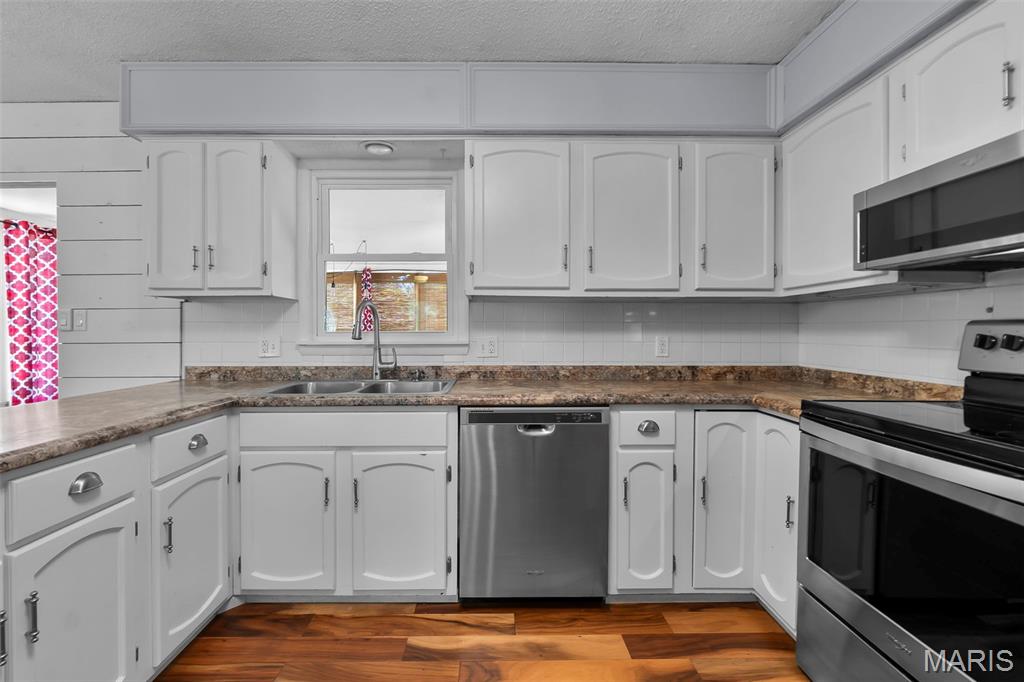 1573 Parksite Drive Property Photo 27