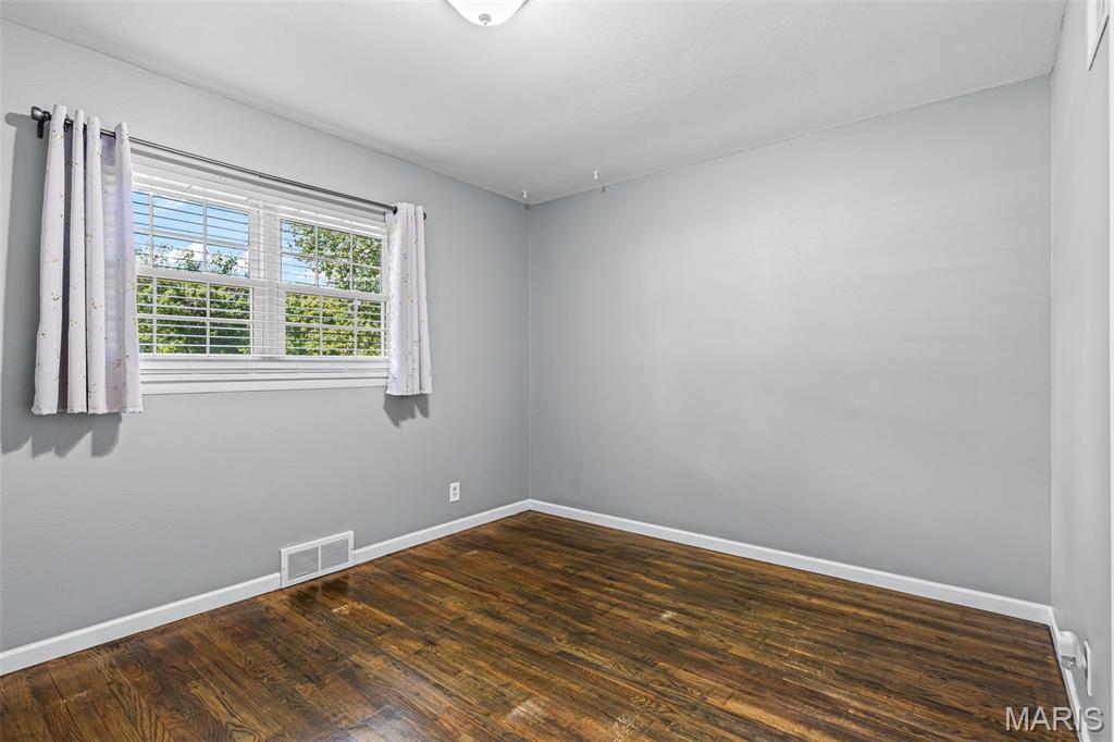 305 Amend Drive Property Photo 8