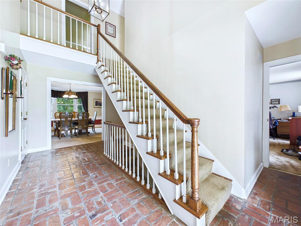 22 Frontenac Place Property Photo 4