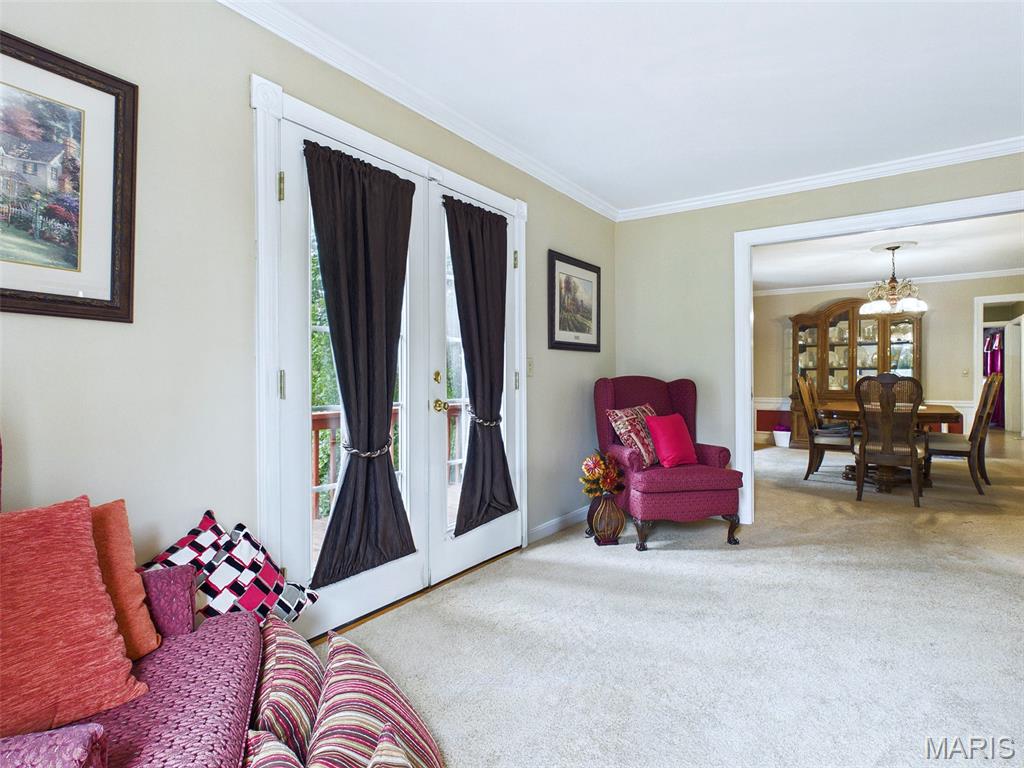 22 Frontenac Place Property Photo 8