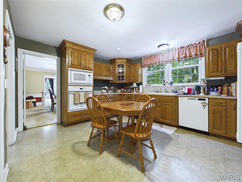 22 Frontenac Place Property Photo 12