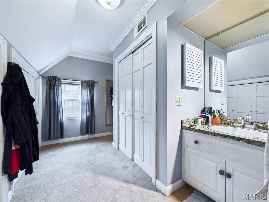22 Frontenac Place Property Photo 21