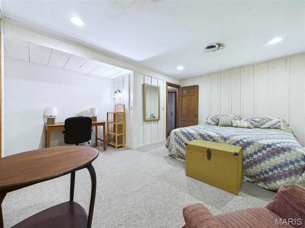 22 Frontenac Place Property Photo 32