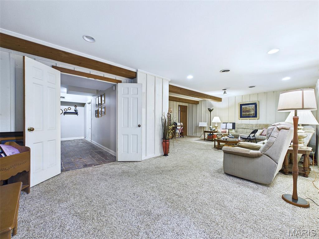 22 Frontenac Place Property Photo 34
