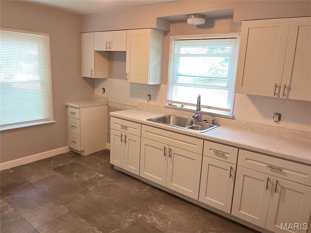 5479 Hamilton Avenue Property Photo 7