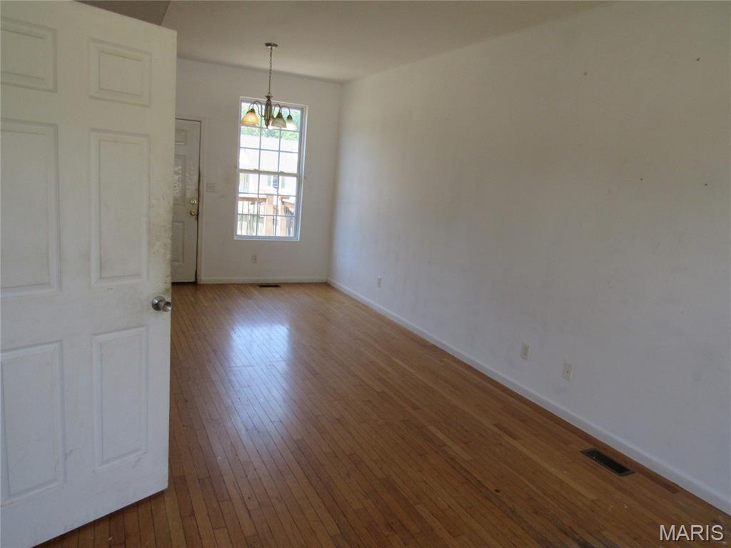 2801 Calvert Avenue Property Photo 4