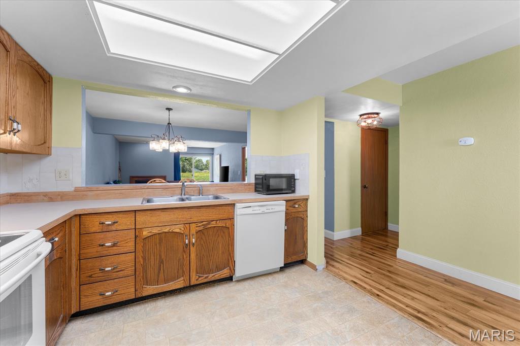 222 Shoreline Drive 1 Property Photo 12