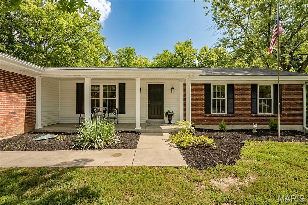 5927 Lafayette Drive Property Photo 5