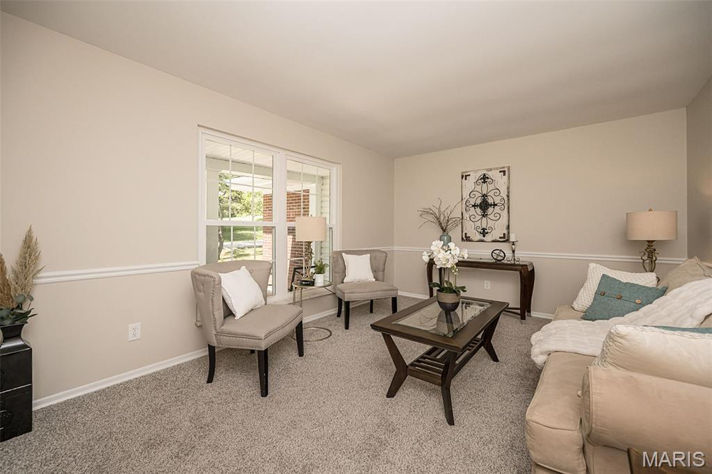 5927 Lafayette Drive Property Photo 9