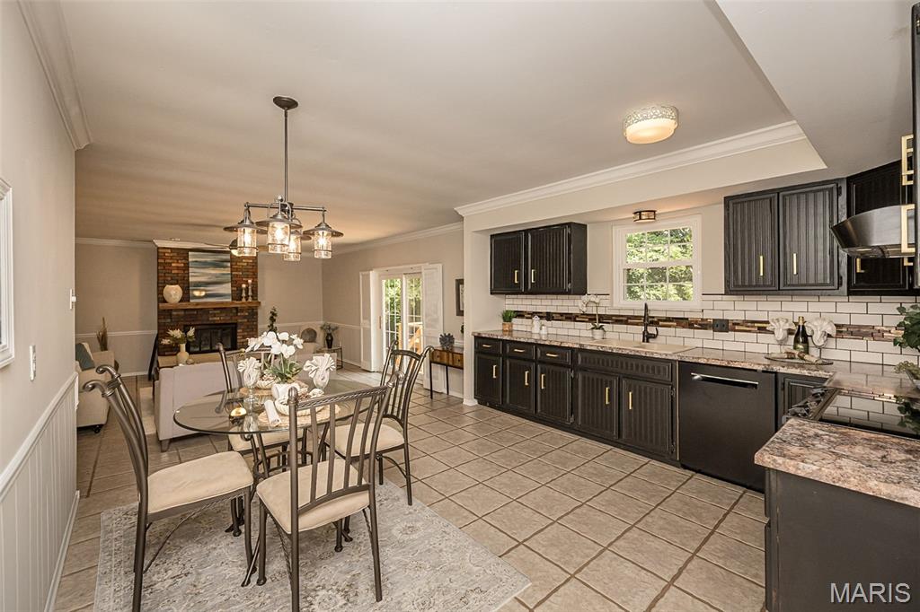 5927 Lafayette Drive Property Photo 14