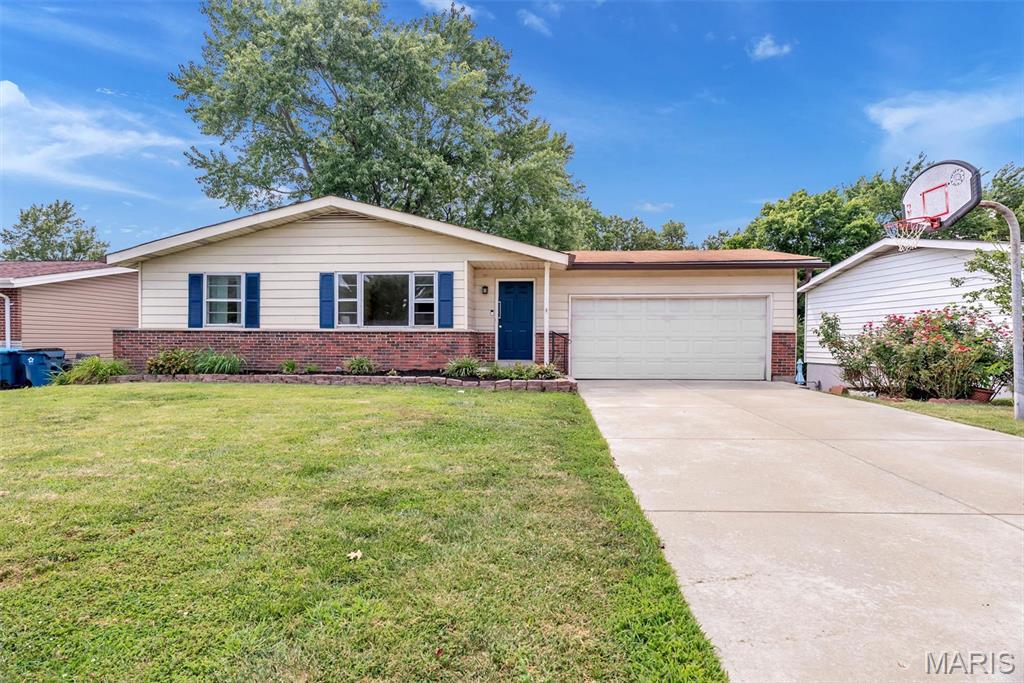 5537 Valleyside Lane