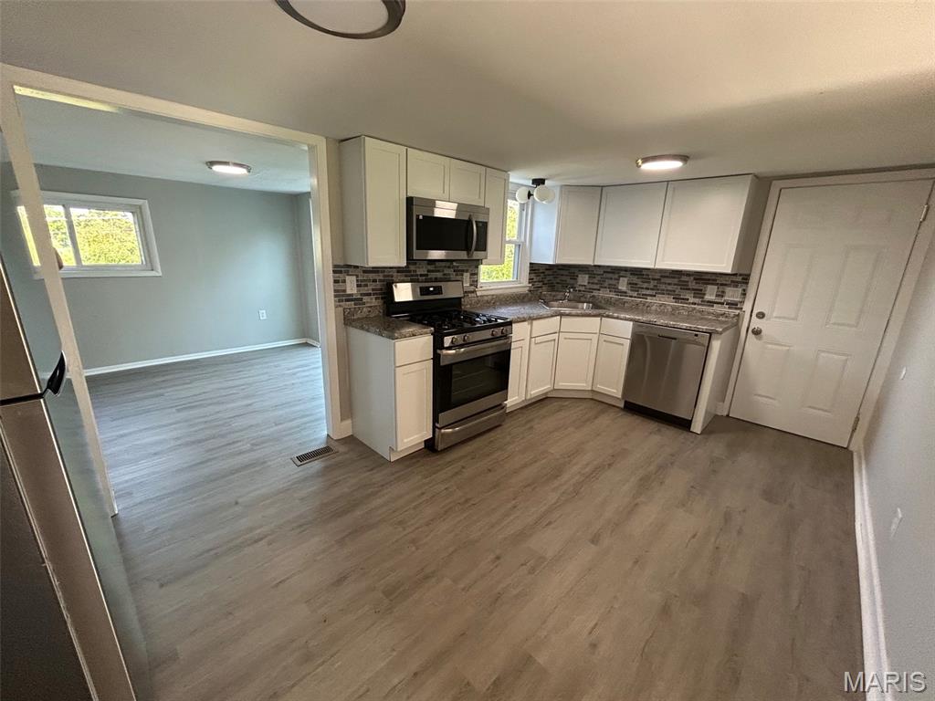324 Ames Place Property Photo 2