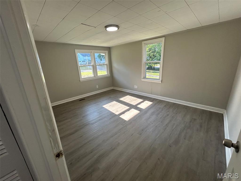 324 Ames Place Property Photo 4