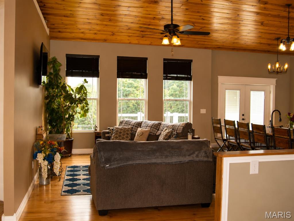 6779 Elmont Road Property Photo 15