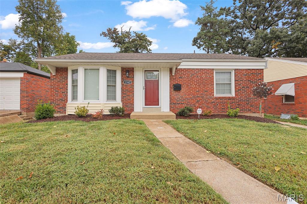 1542 N Hanley Road Property Photo 1