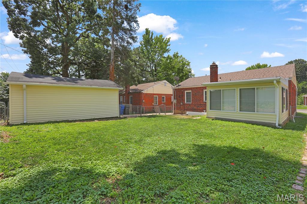 1542 N Hanley Road Property Photo 21