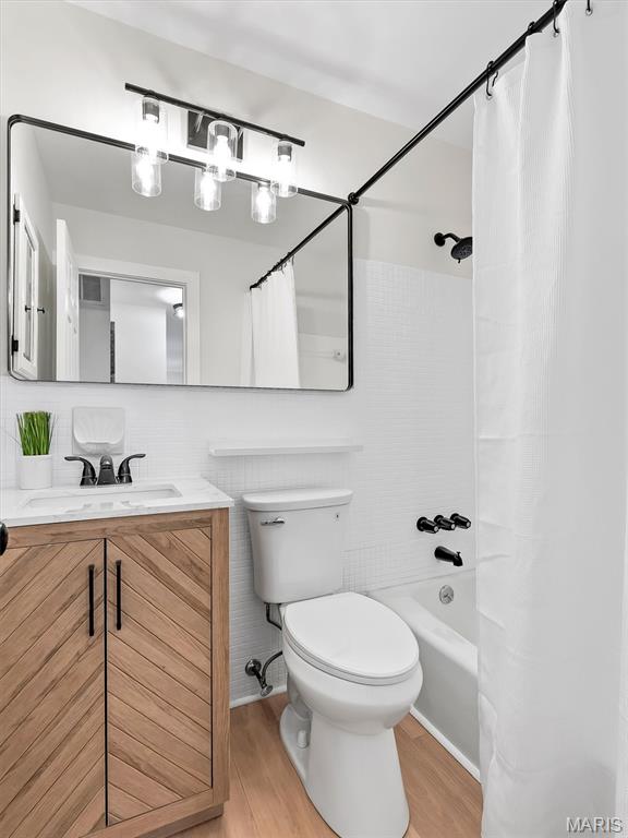 1215 Holgate Drive Property Photo 15