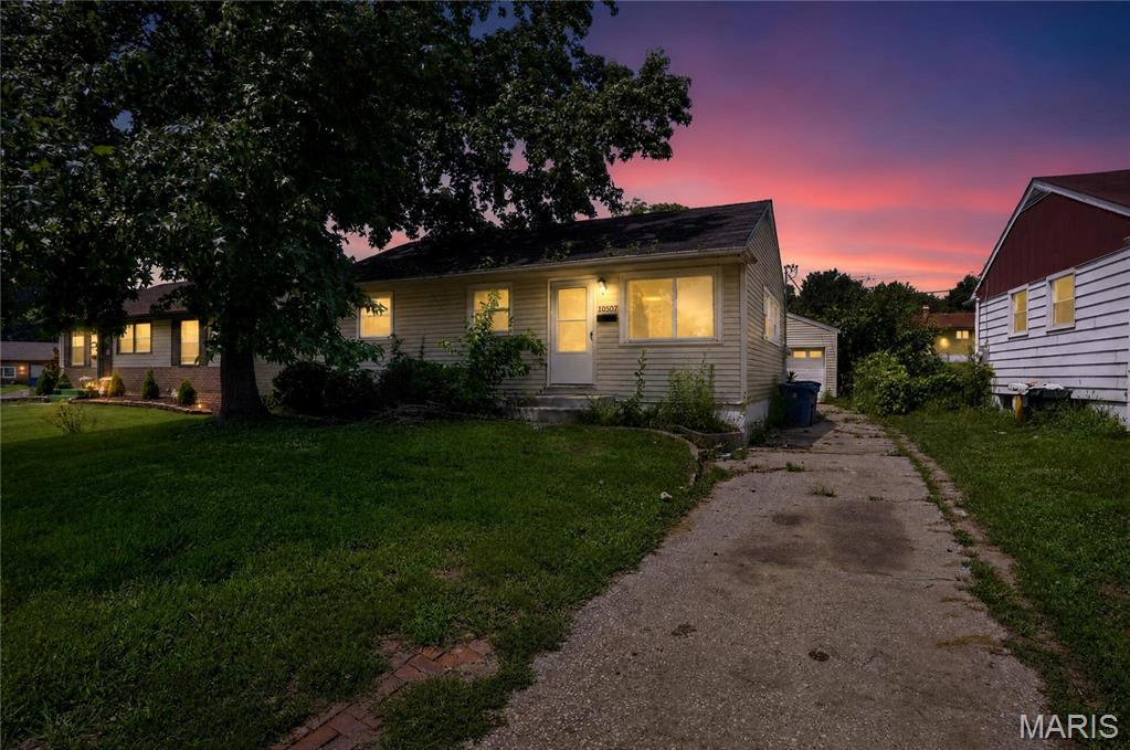 10507 Renfrew Drive Property Photo 1