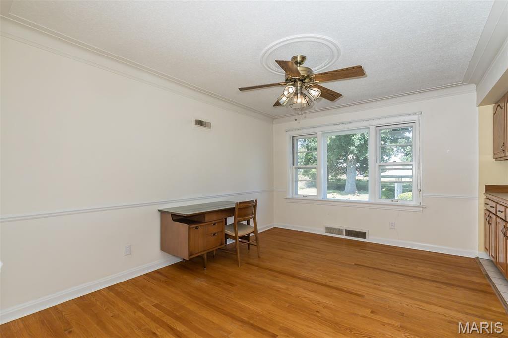 9903 Vasel Drive Property Photo 4