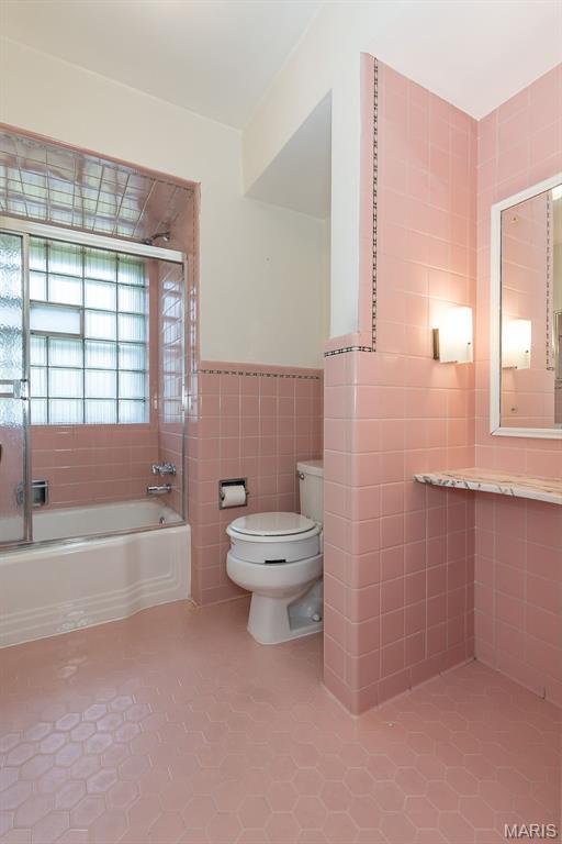 9903 Vasel Drive Property Photo 14