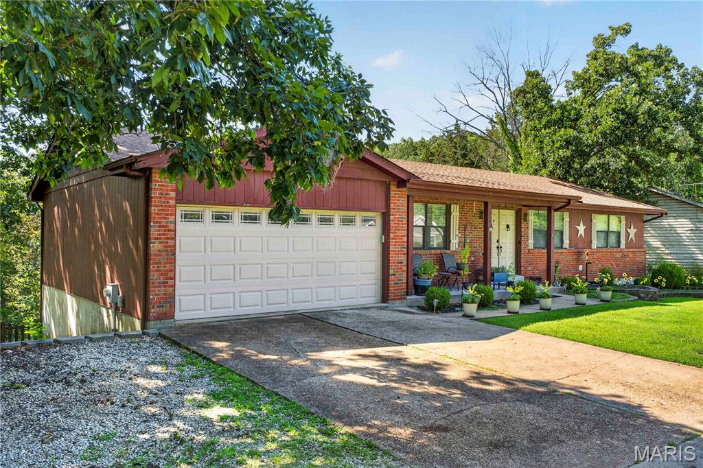 9958 Column Drive Property Photo 2