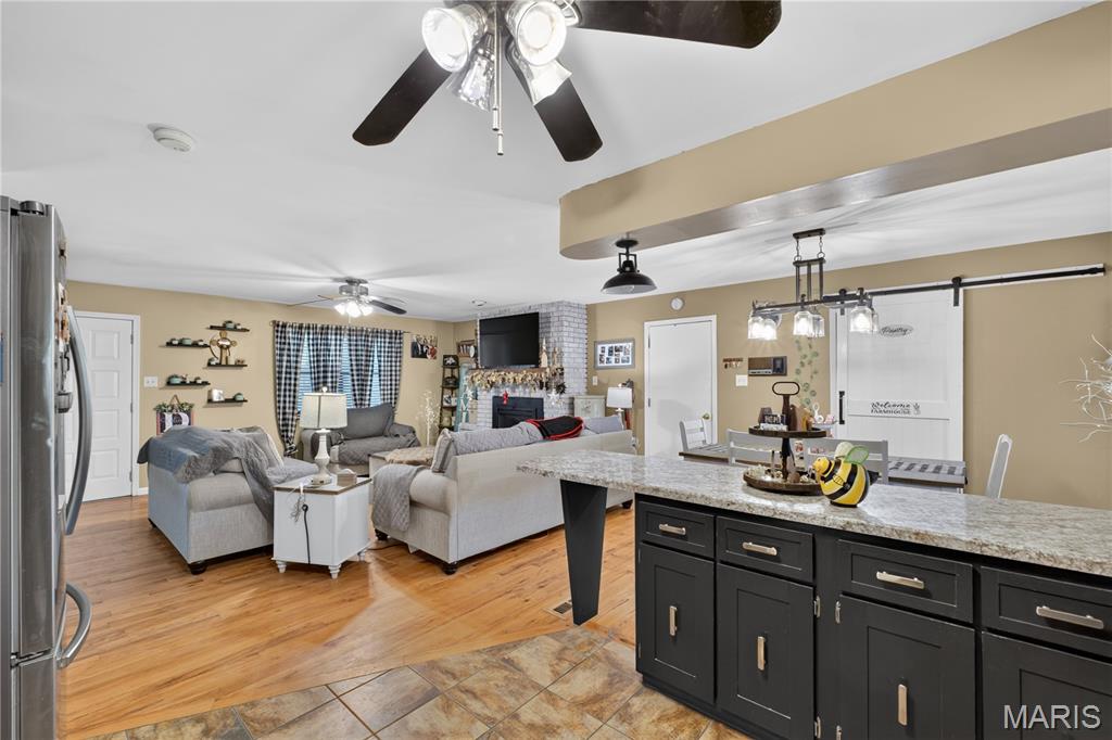 9958 Column Drive Property Photo 16