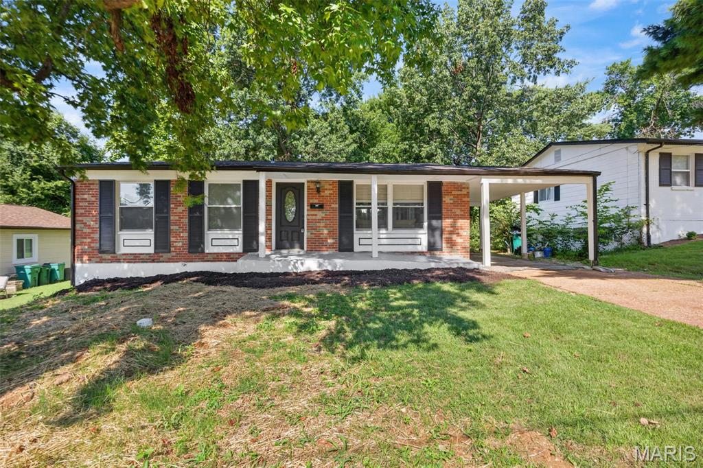 609 N Elm Avenue Property Photo 3