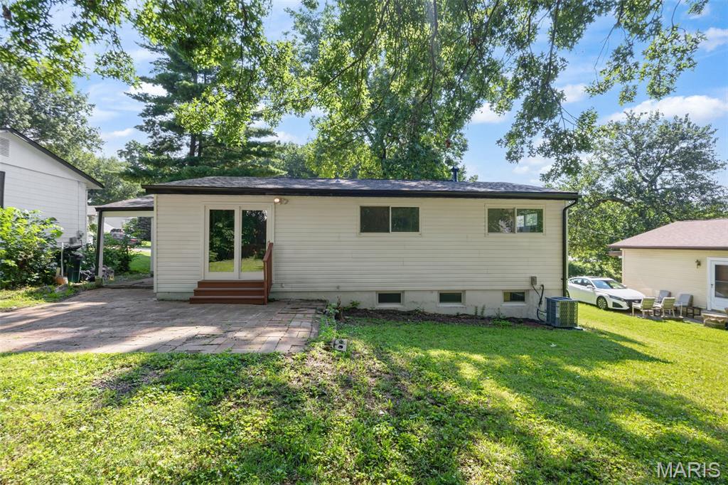 609 N Elm Avenue Property Photo 10