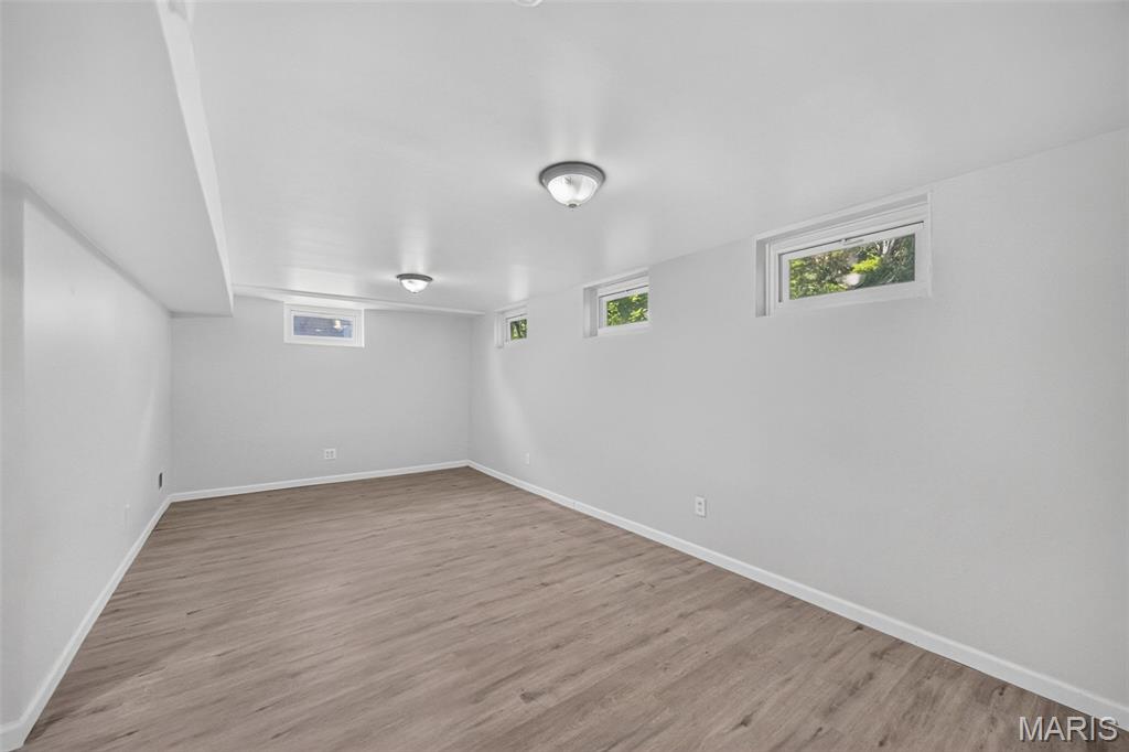 609 N Elm Avenue Property Photo 32