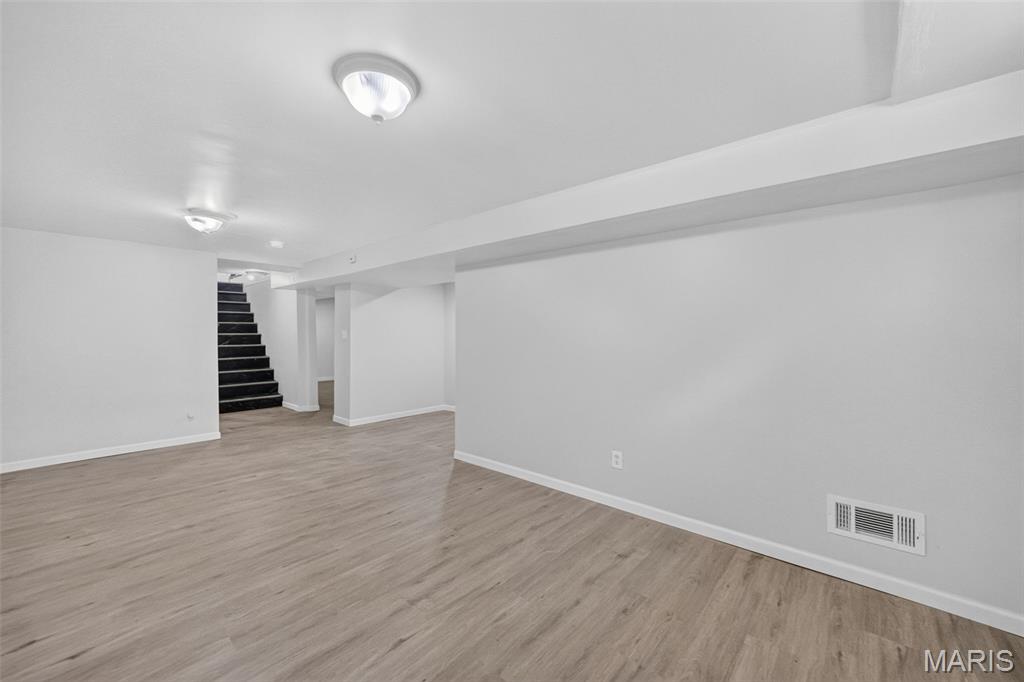 609 N Elm Avenue Property Photo 33