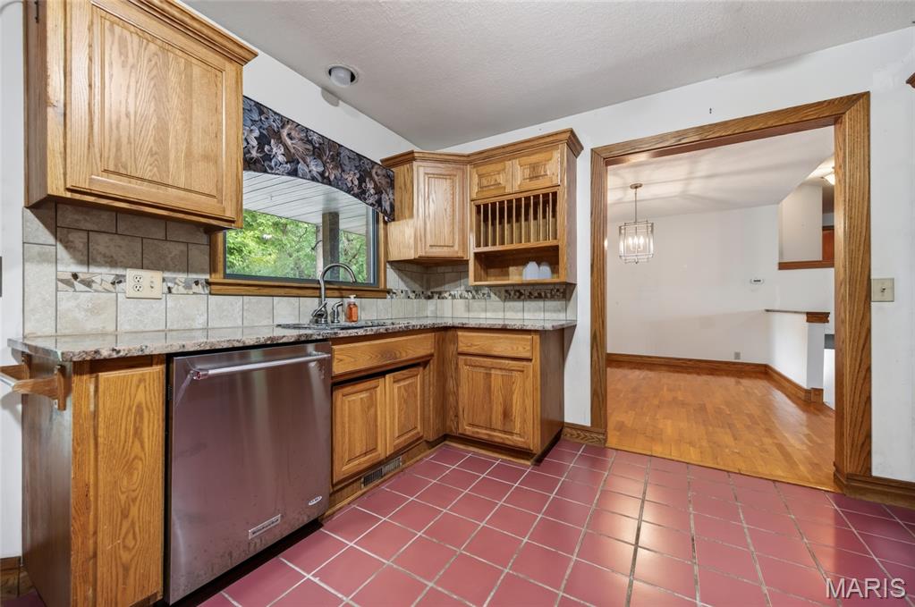 468 White Clover Road Property Photo 11