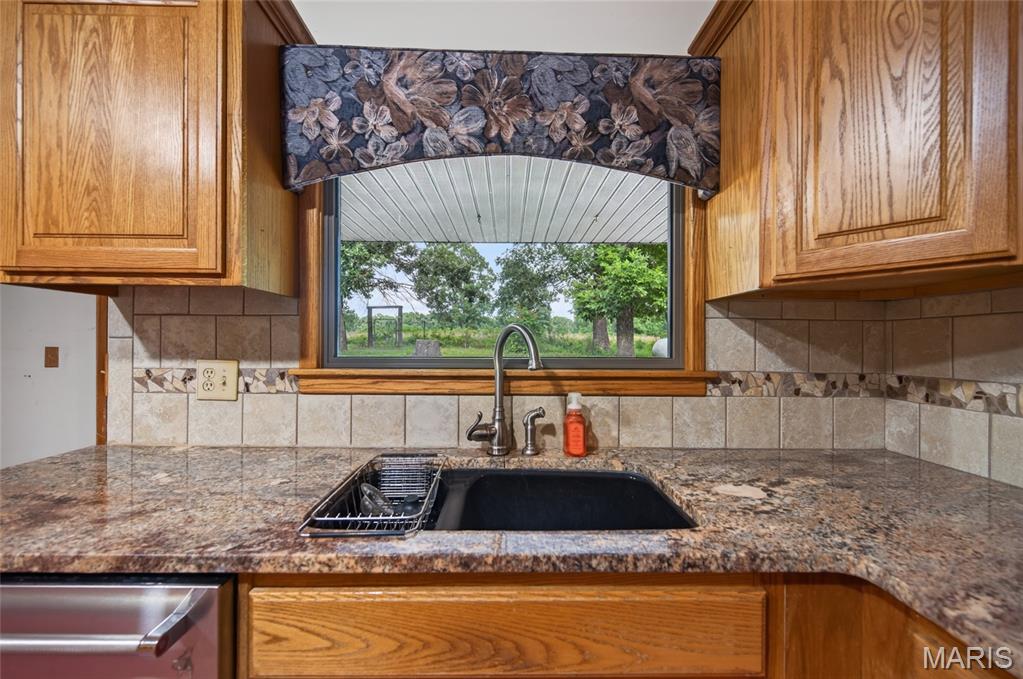 468 White Clover Road Property Photo 12
