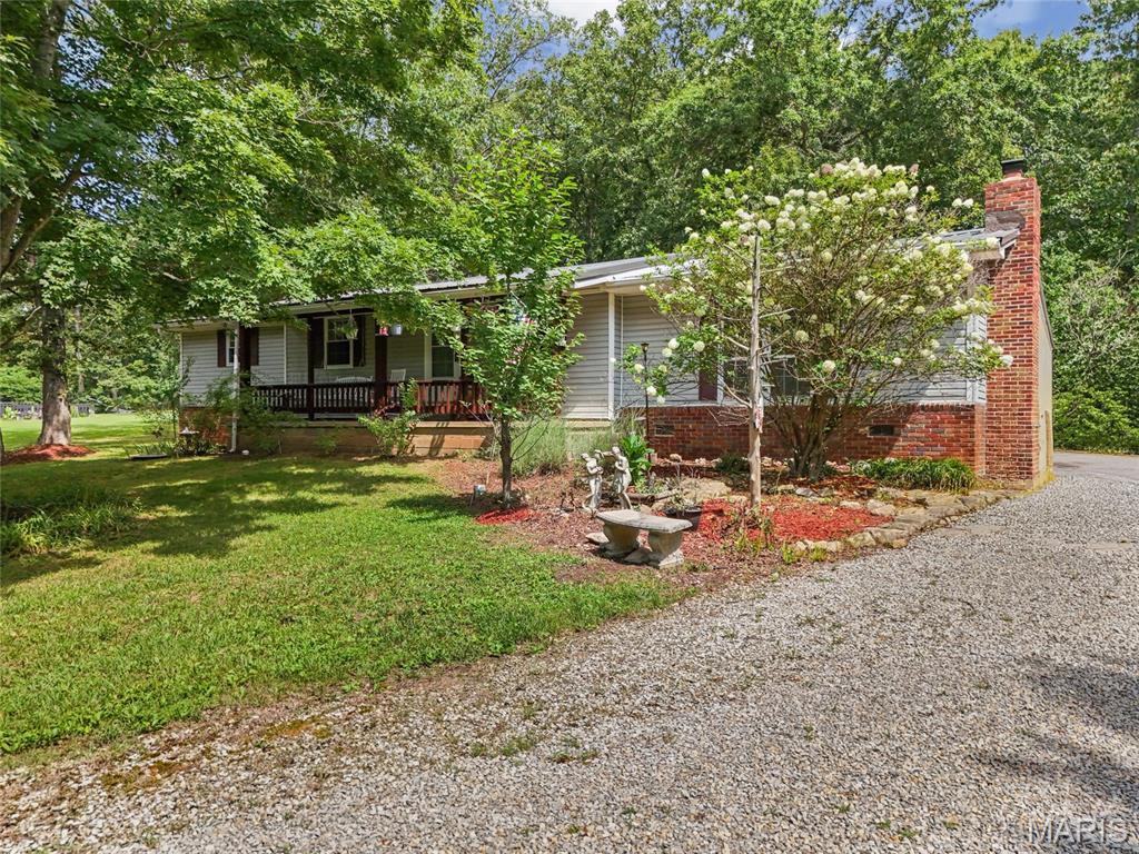 4033 Lakewood Drive Property Photo 1