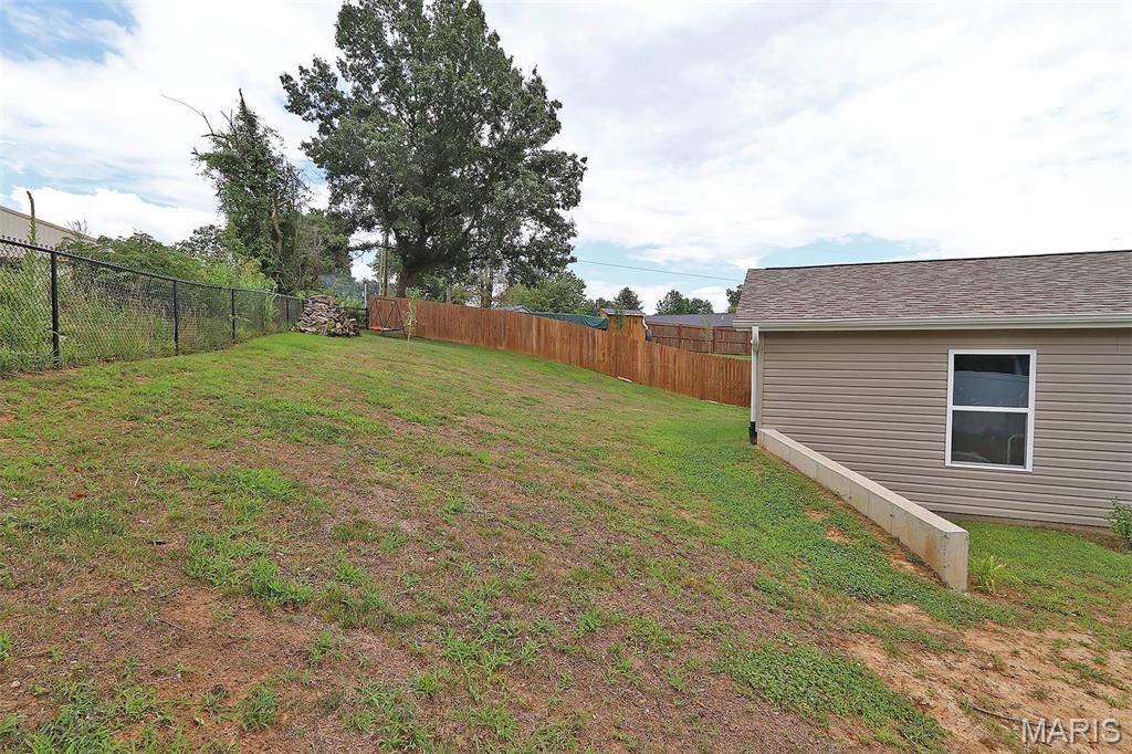 1004 Allenview Drive Property Photo 9