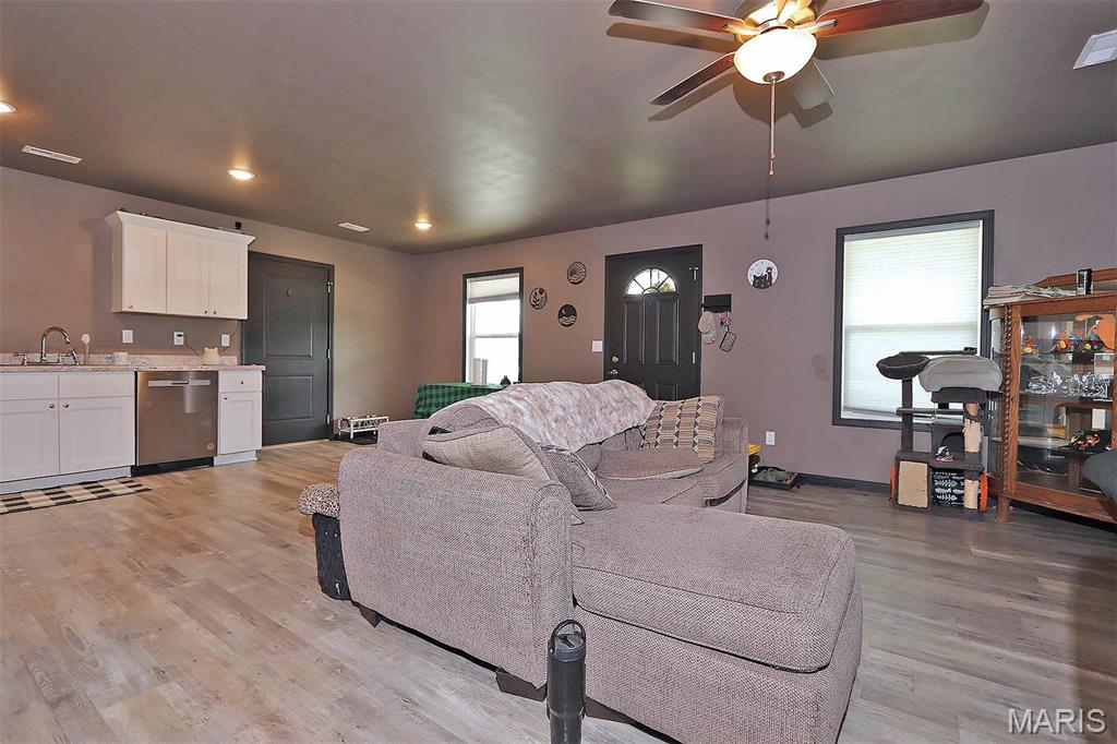 1004 Allenview Drive Property Photo 28