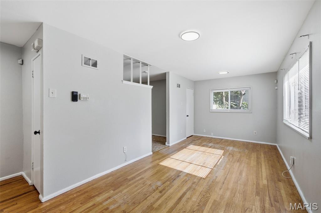 10537 Earl Drive Property Photo 5