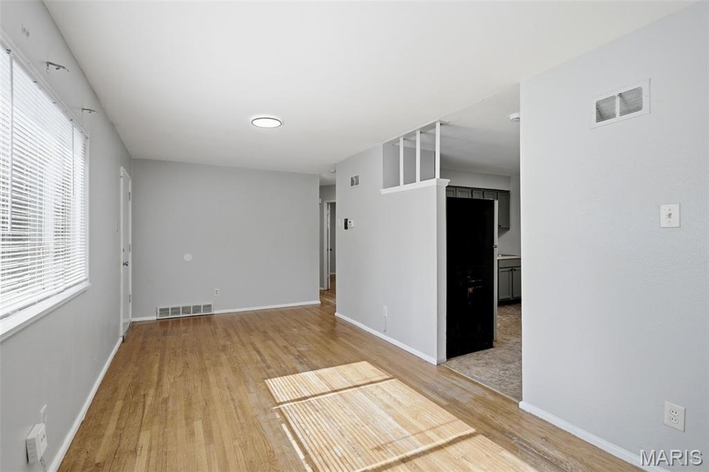 10537 Earl Drive Property Photo 7