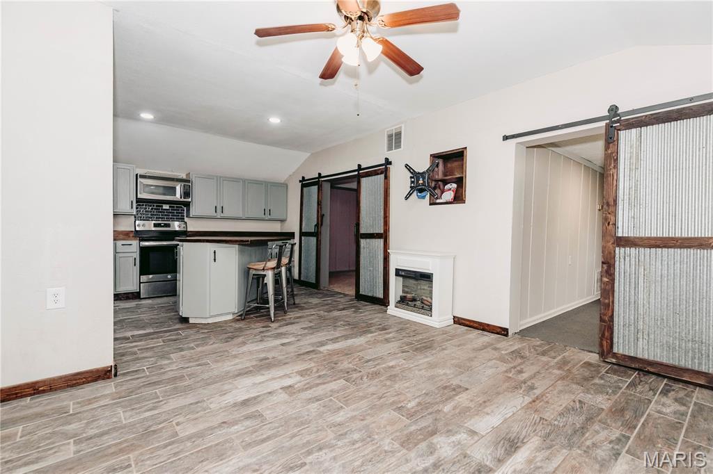 40190 Dandelion Road Property Photo 13