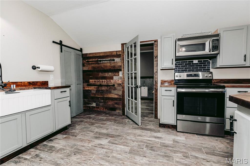 40190 Dandelion Road Property Photo 37