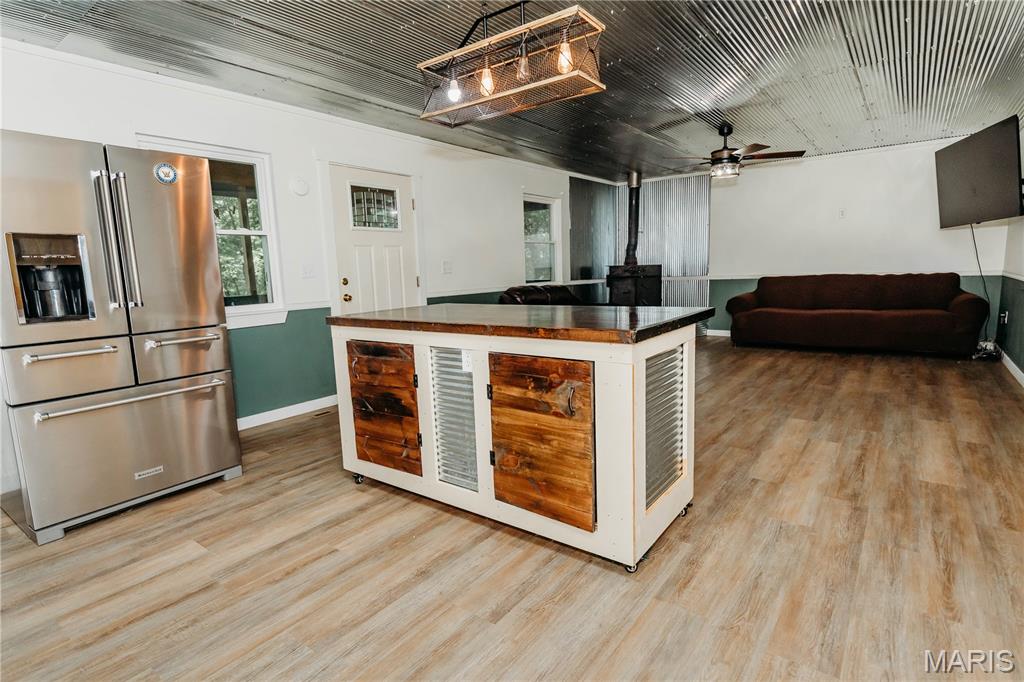 21503 Highway 28 Property Photo 22