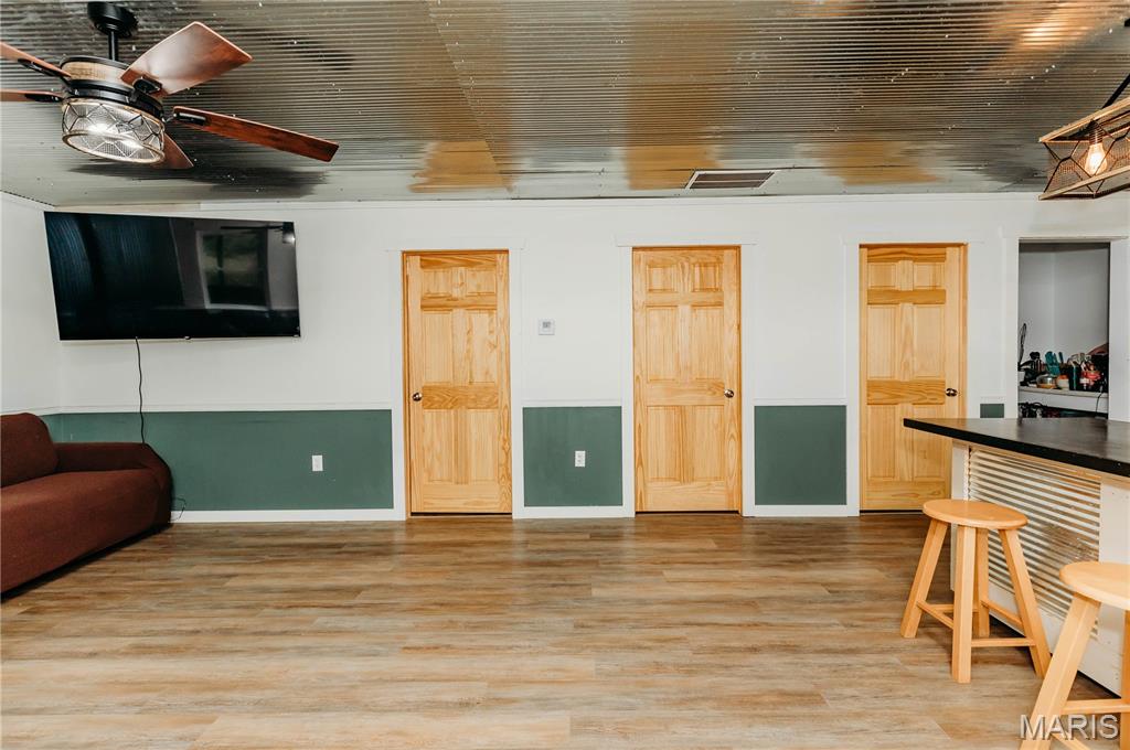 21503 Highway 28 Property Photo 25