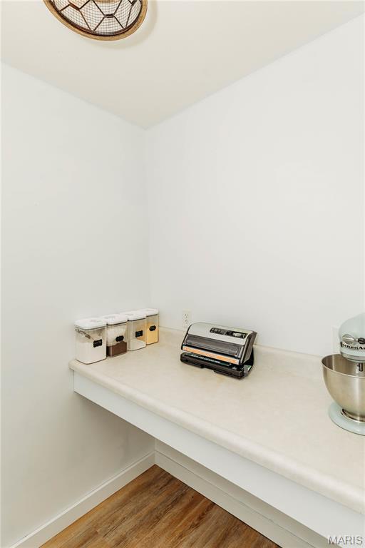 21503 Highway 28 Property Photo 43