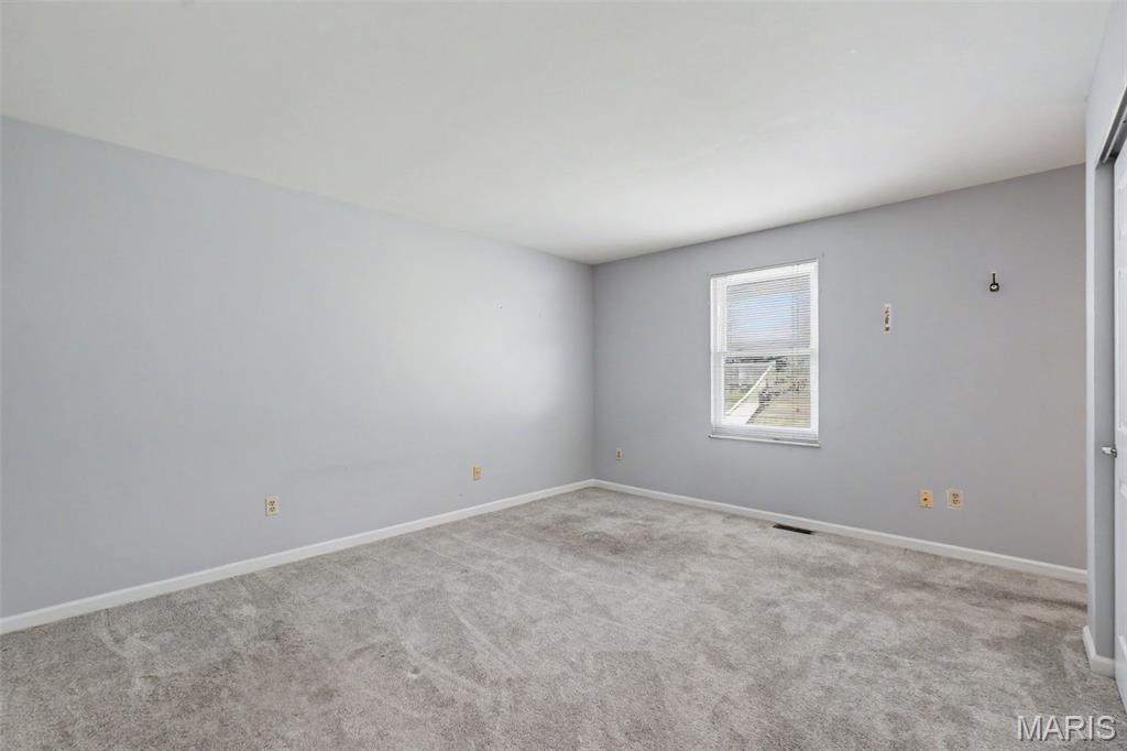 2215 Graystone Drive Property Photo 12
