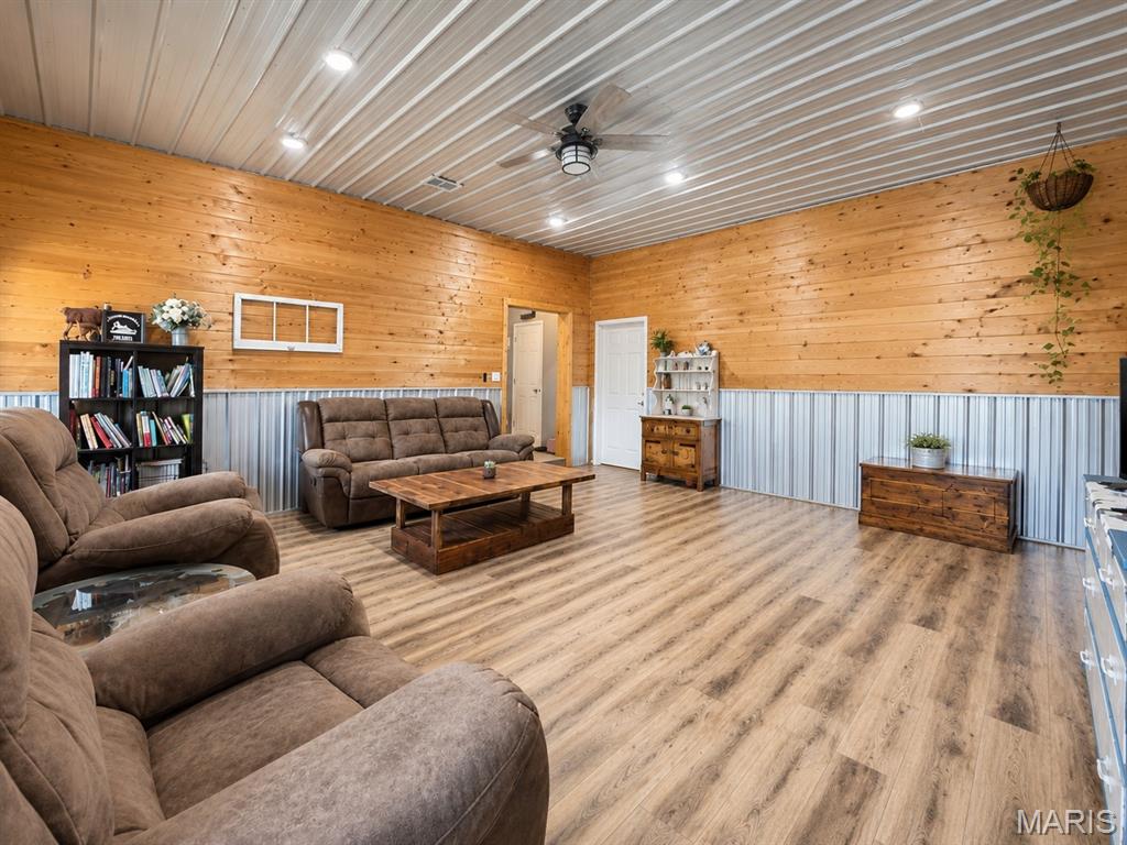 1153 County Road 6040 Property Photo 3