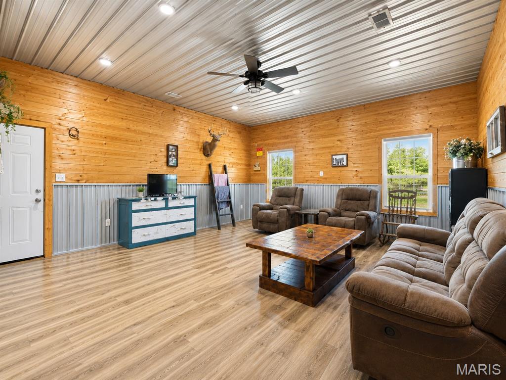 1153 County Road 6040 Property Photo 4