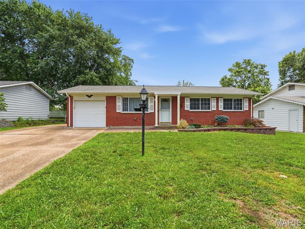 4514 Niagara Drive Property Photo 1