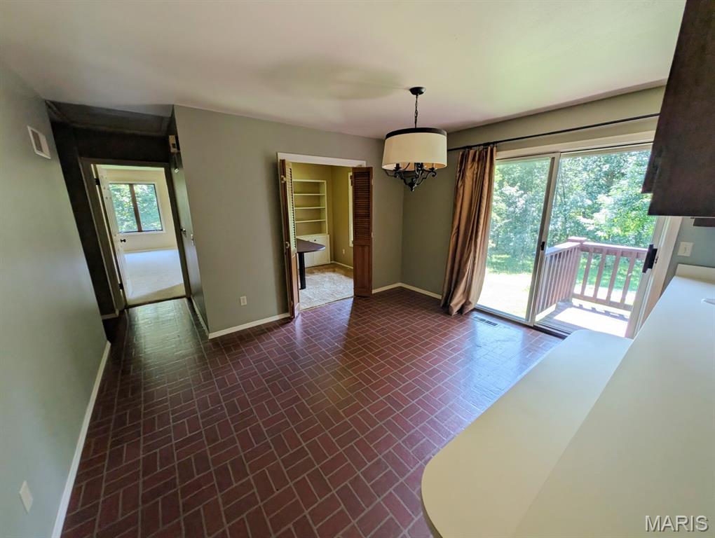 25402 S Elsah Hills Road Property Photo 9