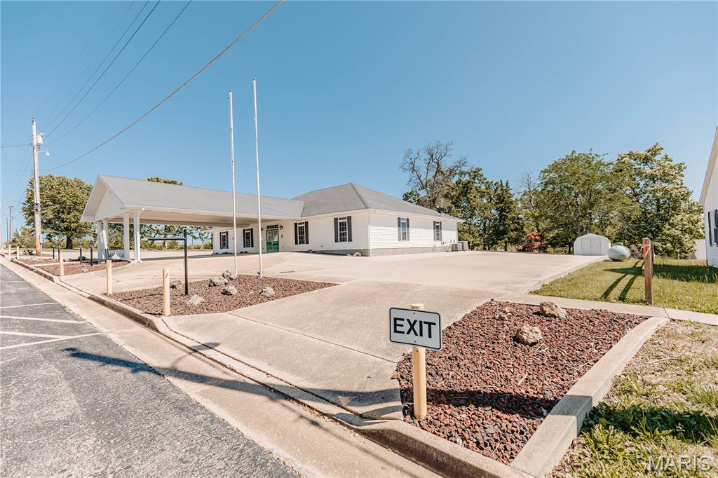 105 3rd Street Property Photo 3