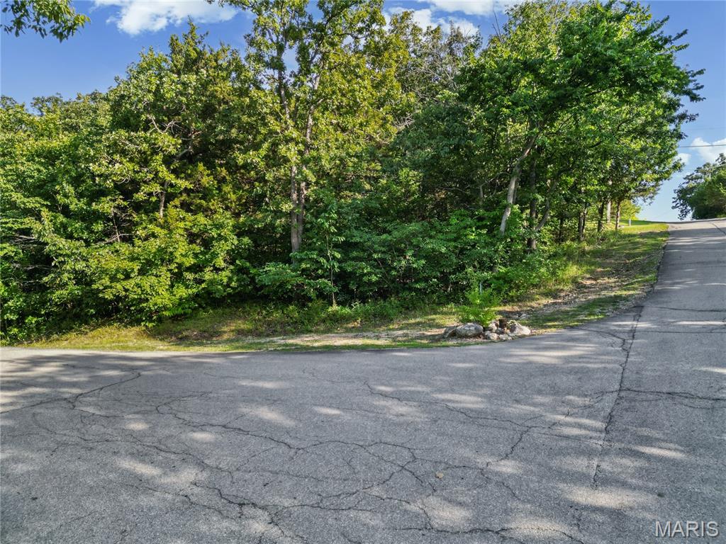 1065 Lakeshore Drive Property Photo 8